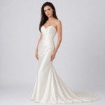Women's Ivory Strapless Sweetheart Bridal Gift Gown